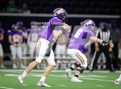 Thumbnail 1 in Iowa Park @ Sanger (UIL 4A D2 Bi-District) photogallery.