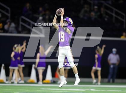 Thumbnail 1 in Iowa Park @ Sanger (UIL 4A D2 Bi-District) photogallery.
