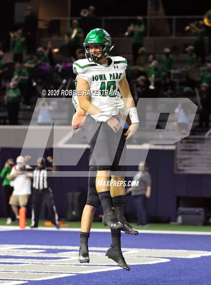 Thumbnail 1 in Iowa Park @ Sanger (UIL 4A D2 Bi-District) photogallery.
