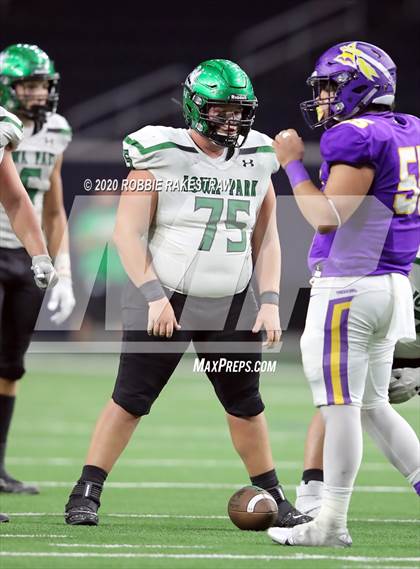 Thumbnail 1 in Iowa Park @ Sanger (UIL 4A D2 Bi-District) photogallery.