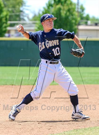Thumbnail 3 in St. Mary's vs. Elk Grove (CIF SJS D1 Final) photogallery.