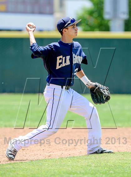 Thumbnail 1 in St. Mary's vs. Elk Grove (CIF SJS D1 Final) photogallery.