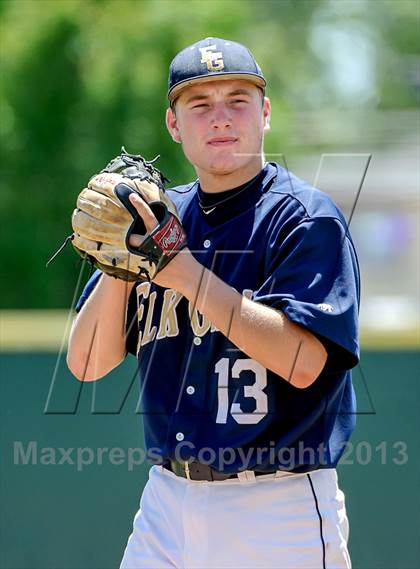 Thumbnail 3 in St. Mary's vs. Elk Grove (CIF SJS D1 Final) photogallery.