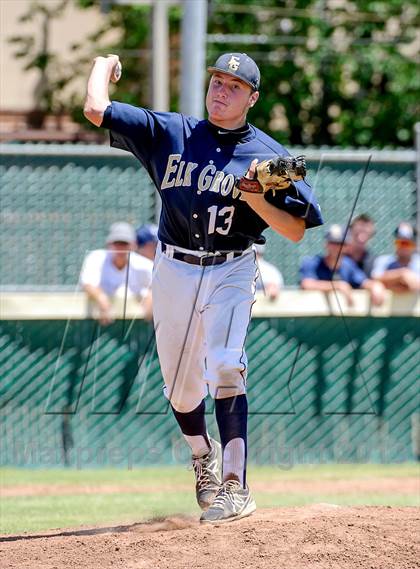 Thumbnail 3 in St. Mary's vs. Elk Grove (CIF SJS D1 Final) photogallery.