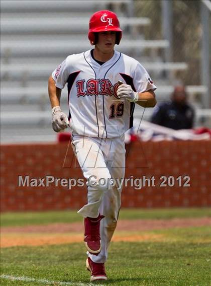 Thumbnail 2 in Fort Bend Dulles vs. Clear Lake (UIL 5A Region 3 Bi-District Playoff) photogallery.