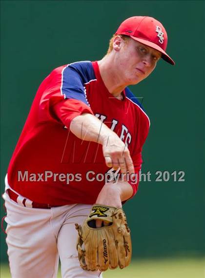 Thumbnail 1 in Fort Bend Dulles vs. Clear Lake (UIL 5A Region 3 Bi-District Playoff) photogallery.