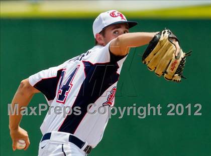 Thumbnail 3 in Fort Bend Dulles vs. Clear Lake (UIL 5A Region 3 Bi-District Playoff) photogallery.