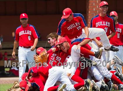 Thumbnail 2 in Fort Bend Dulles vs. Clear Lake (UIL 5A Region 3 Bi-District Playoff) photogallery.