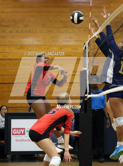 Thumbnail 2 in East Mecklenburg @ Butler (NCHSAA Southwestern 4A Semifinal) photogallery.