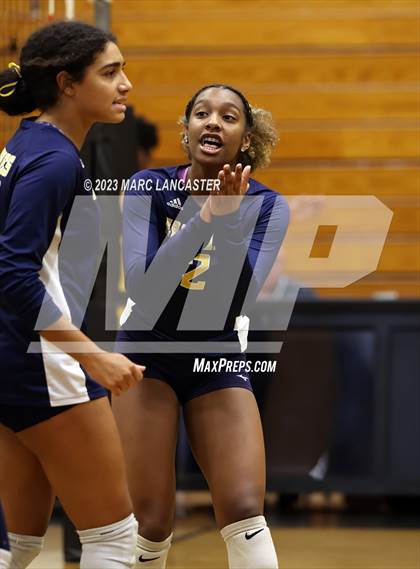 Thumbnail 1 in East Mecklenburg @ Butler (NCHSAA Southwestern 4A Semifinal) photogallery.