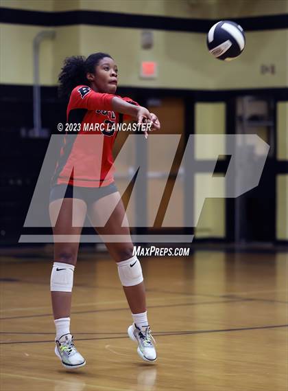 Thumbnail 3 in East Mecklenburg @ Butler (NCHSAA Southwestern 4A Semifinal) photogallery.