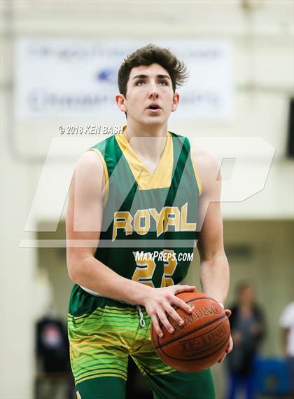 Thumbnail 1 in Royal @ Camarillo photogallery.