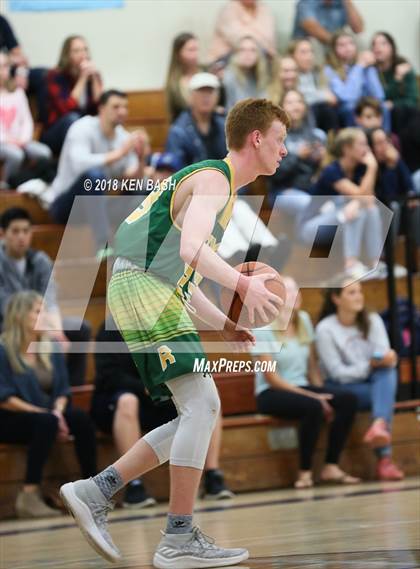 Thumbnail 2 in Royal @ Camarillo photogallery.