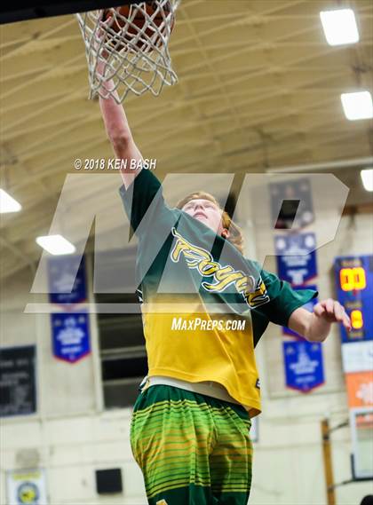 Thumbnail 1 in Royal @ Camarillo photogallery.