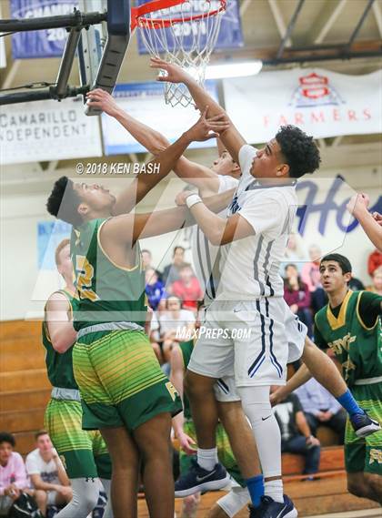 Thumbnail 2 in Royal @ Camarillo photogallery.