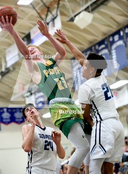 Thumbnail 1 in Royal @ Camarillo photogallery.