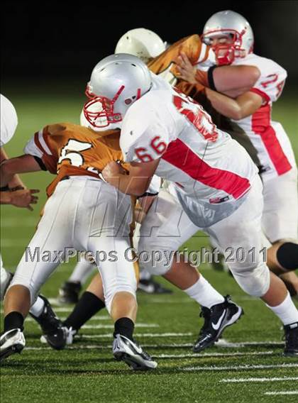 Thumbnail 1 in Lee Freshmen B @ Round Rock Westwood Freshmen Orange photogallery.
