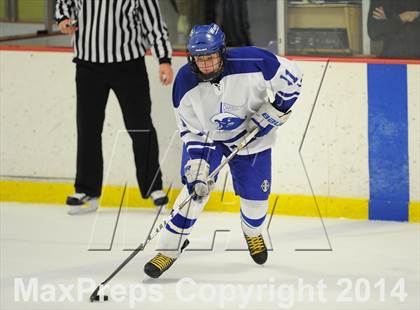 Thumbnail 3 in New Canaan vs. Darien (FCIAC Final) photogallery.