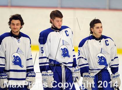 Thumbnail 3 in New Canaan vs. Darien (FCIAC Final) photogallery.