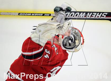 Thumbnail 1 in New Canaan vs. Darien (FCIAC Final) photogallery.
