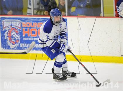 Thumbnail 1 in New Canaan vs. Darien (FCIAC Final) photogallery.