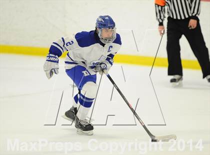 Thumbnail 3 in New Canaan vs. Darien (FCIAC Final) photogallery.