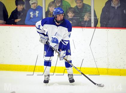 Thumbnail 1 in New Canaan vs. Darien (FCIAC Final) photogallery.