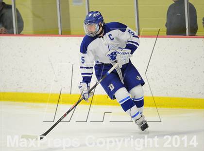 Thumbnail 3 in New Canaan vs. Darien (FCIAC Final) photogallery.