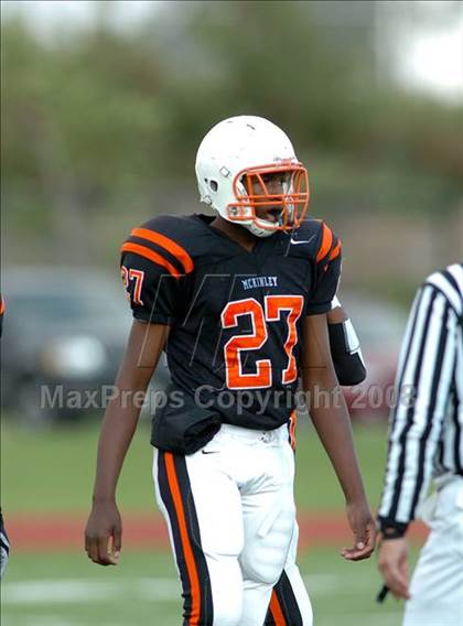 Thumbnail 2 in McKinley vs. East photogallery.