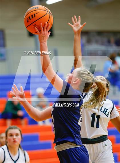 Thumbnail 1 in White County vs. Creekview (Peach State Explosion) photogallery.