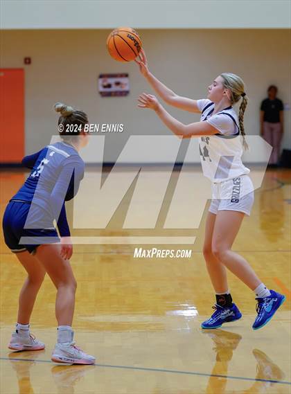 Thumbnail 2 in White County vs. Creekview (Peach State Explosion) photogallery.