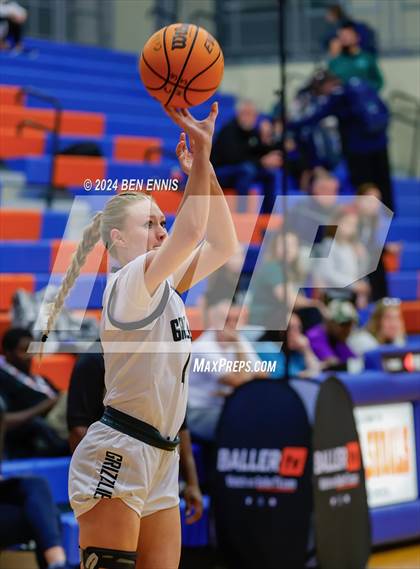 Thumbnail 1 in White County vs. Creekview (Peach State Explosion) photogallery.