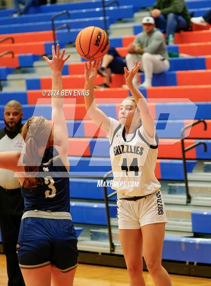 Thumbnail 2 in White County vs. Creekview (Peach State Explosion) photogallery.