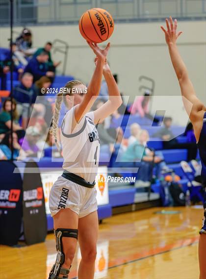 Thumbnail 1 in White County vs. Creekview (Peach State Explosion) photogallery.