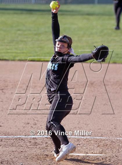 Thumbnail 1 in Black Hills @ Bonney Lake photogallery.