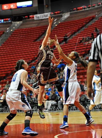 Thumbnail 1 in Bishop's vs. La Jolla Country Day (CIF SDS D4 Final) photogallery.