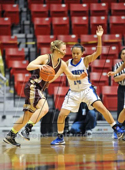 Thumbnail 3 in Bishop's vs. La Jolla Country Day (CIF SDS D4 Final) photogallery.