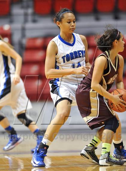 Thumbnail 2 in Bishop's vs. La Jolla Country Day (CIF SDS D4 Final) photogallery.