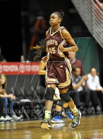 Thumbnail 3 in Bishop's vs. La Jolla Country Day (CIF SDS D4 Final) photogallery.