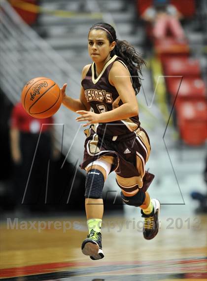Thumbnail 2 in Bishop's vs. La Jolla Country Day (CIF SDS D4 Final) photogallery.