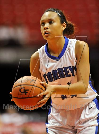 Thumbnail 2 in Bishop's vs. La Jolla Country Day (CIF SDS D4 Final) photogallery.