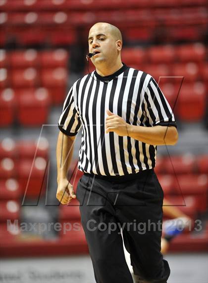 Thumbnail 2 in Bishop's vs. La Jolla Country Day (CIF SDS D4 Final) photogallery.
