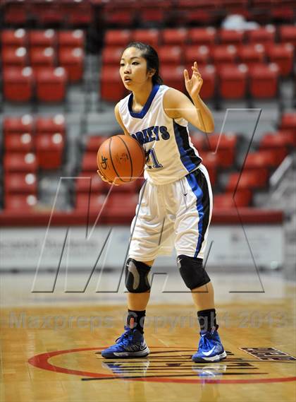 Thumbnail 3 in Bishop's vs. La Jolla Country Day (CIF SDS D4 Final) photogallery.