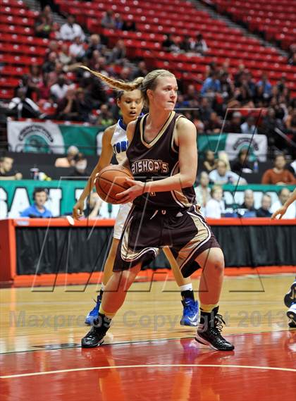 Thumbnail 1 in Bishop's vs. La Jolla Country Day (CIF SDS D4 Final) photogallery.