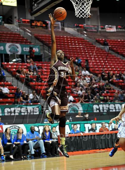 Thumbnail 1 in Bishop's vs. La Jolla Country Day (CIF SDS D4 Final) photogallery.