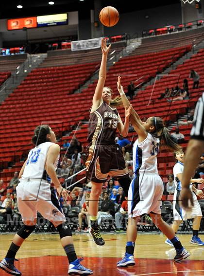 Thumbnail 3 in Bishop's vs. La Jolla Country Day (CIF SDS D4 Final) photogallery.