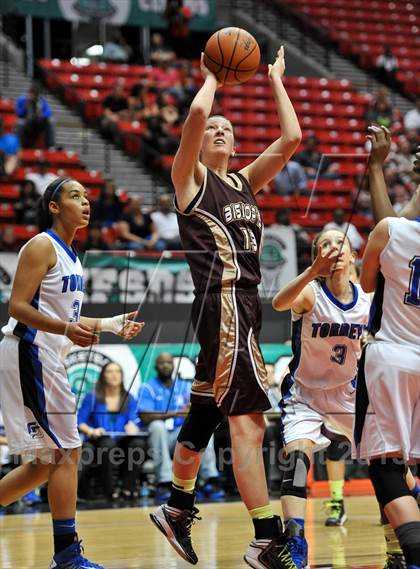 Thumbnail 2 in Bishop's vs. La Jolla Country Day (CIF SDS D4 Final) photogallery.