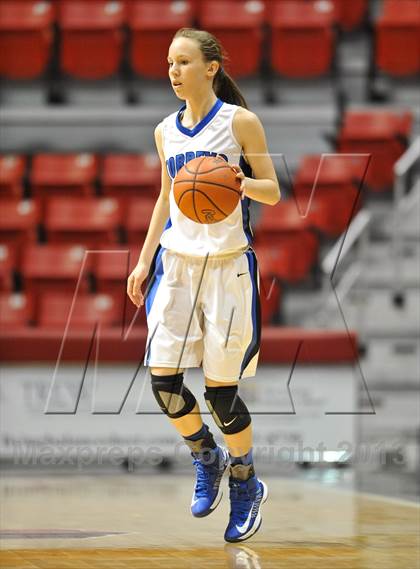 Thumbnail 2 in Bishop's vs. La Jolla Country Day (CIF SDS D4 Final) photogallery.