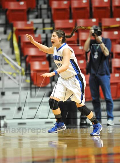 Thumbnail 1 in Bishop's vs. La Jolla Country Day (CIF SDS D4 Final) photogallery.
