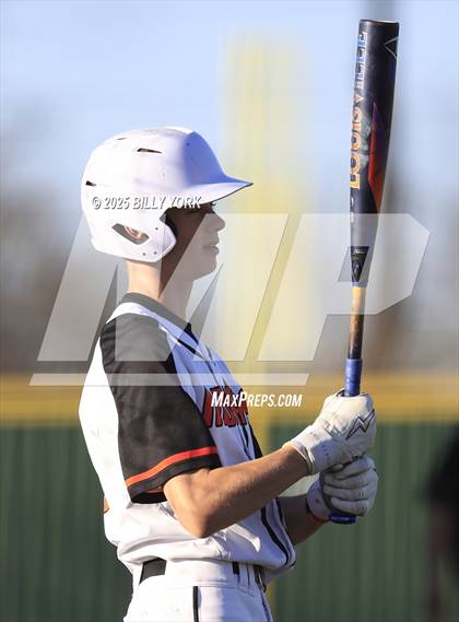 Thumbnail 3 in Grand Saline vs Eustace photogallery.